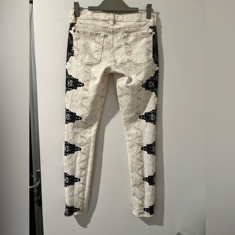 7 For All Mankind Cream Lace Printed Skinny Denim Sz. 27 *EUC* MSRP: $249+tax - Picture 4 of 9